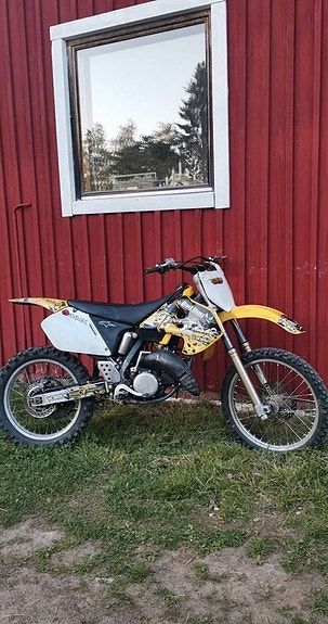 Suzuki rm 125