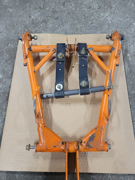 Arctic cat etupukki