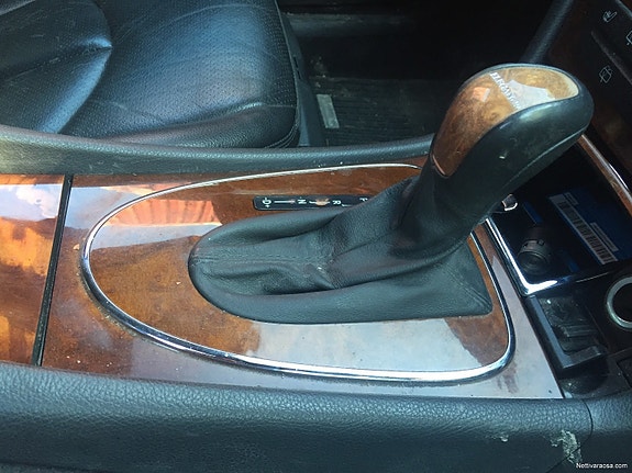 Mercedes E 211 Vaihdekeppi automaatin vaihdekeppi 211 korimalliin