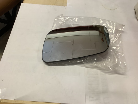 1U1857521E vas.peilinlasi Skoda Octavia I,Fabia I
