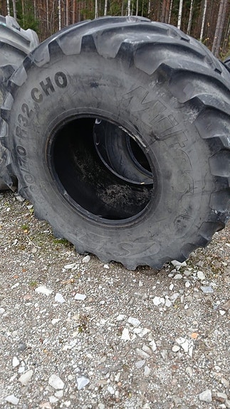 Käytetty rengas 800/70R32 MITAS SFT