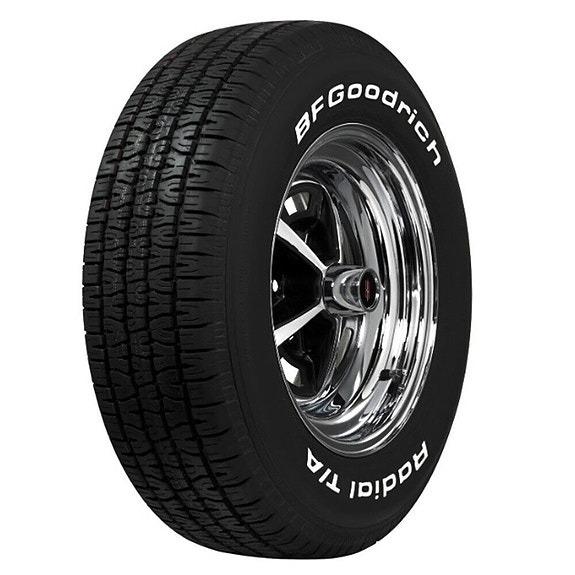Uudet BF Goodrich 215/65R15 kesärenkaat rahteineen