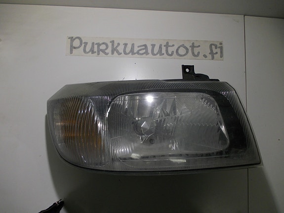 Ford transit ajovalo oikea 2001
