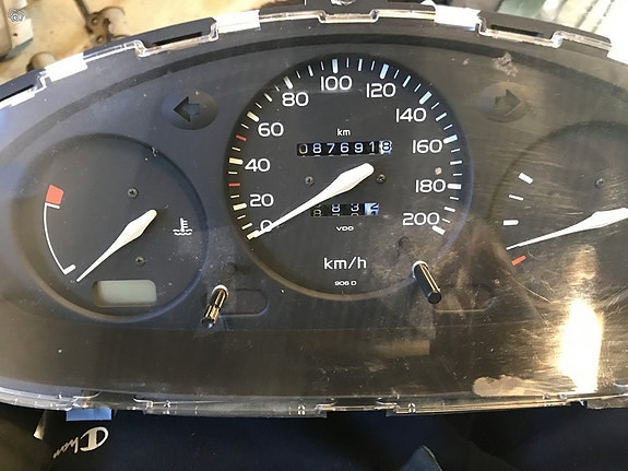 Nissan micra k11 Mittaristo täydellinen 1996