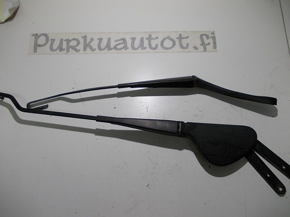 Mb c w203 tuulilasin pyyhkimen varret 2002