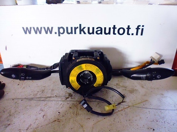 Hyundai coupe monitoimikatkaisin vilkku 1999