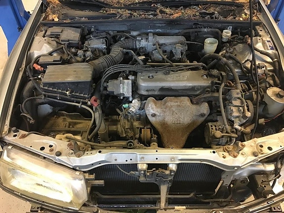 Honda accord 1.8 -98 virranjakaja