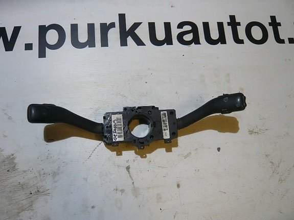 Skoda octavia Monitoimikatkaisin keskus 1998