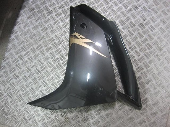Yamaha R1 sivukate 2019