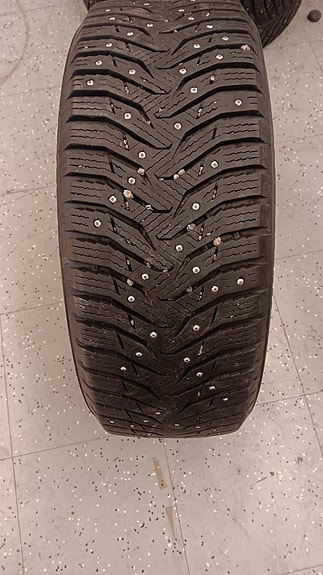 Kumho 205/55R16 nastarengas