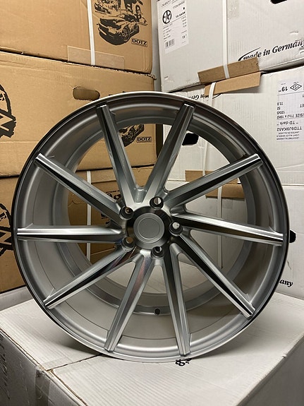 4kpl 940e CVT Style Concave 19 5x112