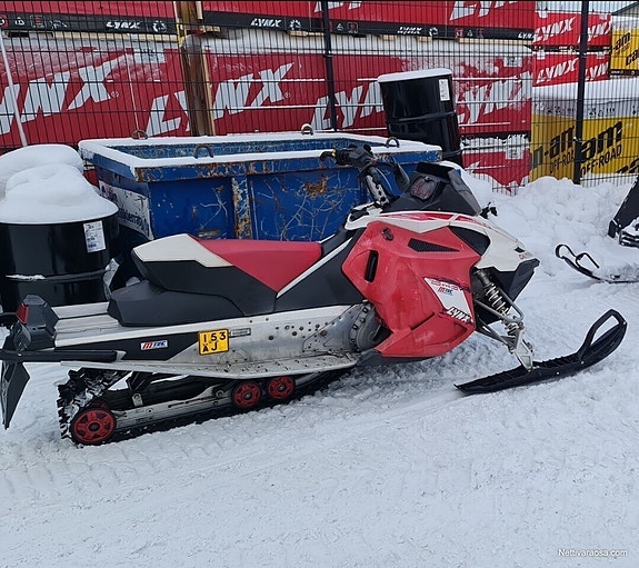 Lynx RE 600 Etec Myydään osina