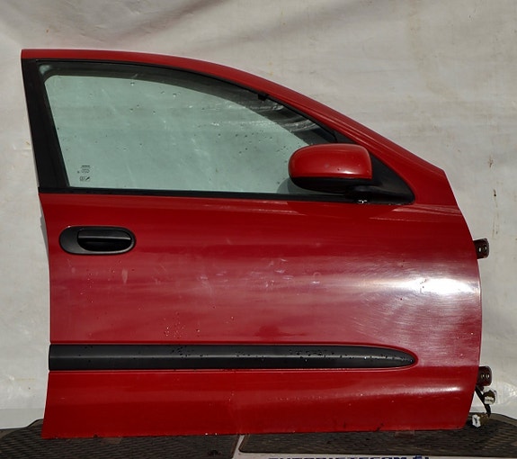 Nissan Almera 02-06