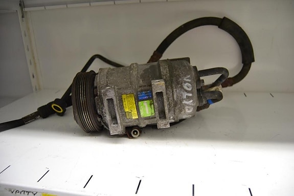 Volvo S60 -02 ilmastoinnin kompressori