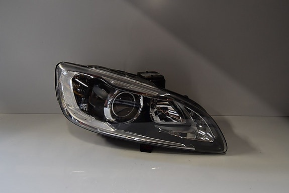 Volvo S/V60 -16 ajovalo oikea