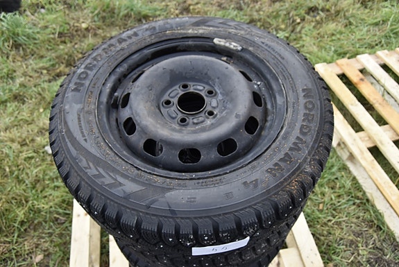 Ford Focus 15" 195/65R15 Nokian Nordman