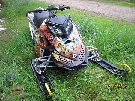 Ski-Doo MXZ 600 Etec 2008 osia