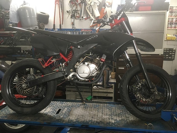 Yamaha DT 50 X 2008 osia