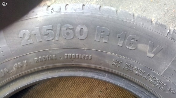 215\60R16 Continental Conti kesurit