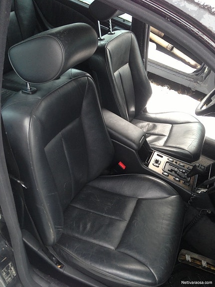 Mercedes E 210 Nahkasisusta