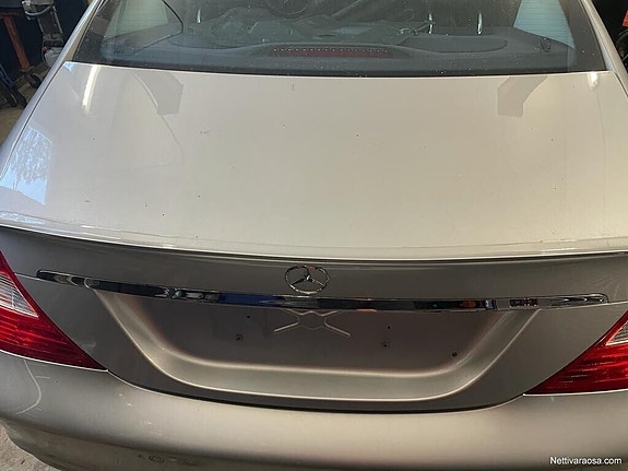 Mercedes CLS W219 Takakansi Takaluukku