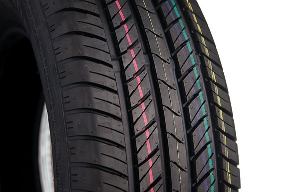 Uudet Nankang 215/65R14 kesärenkaat rahteineen