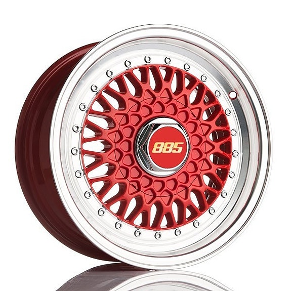 Uudet 885 Classic RS Red 7x15 4x100 ja 4x114 ET20 KR67 aluvanteet rahteineen