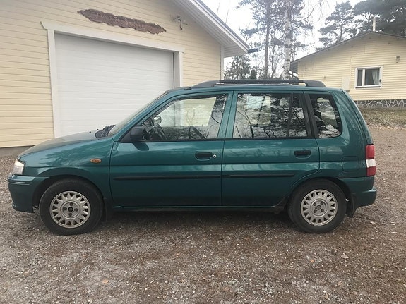 Mazda demio osia