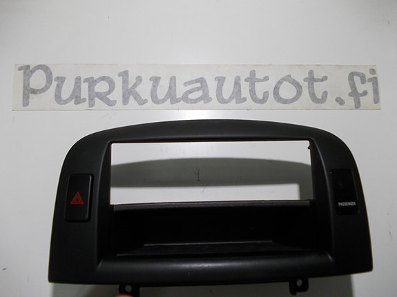 Hyundai sonata 2007 lokero keskikonsolissa