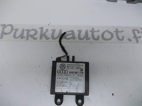 Audi a4 2005 ohjausboxi sisätilan valvonta