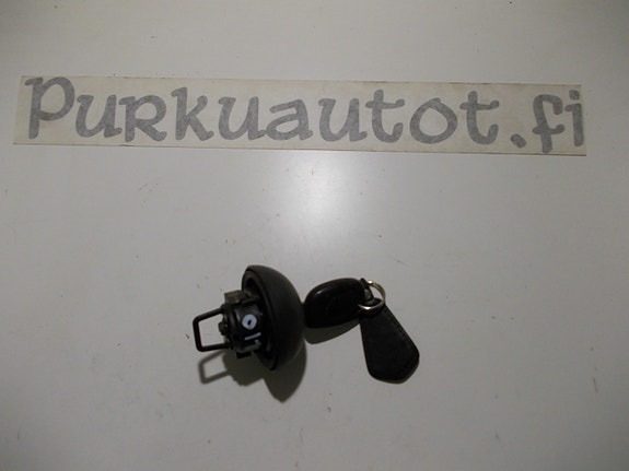Renault clio polttoainetankin korkki 2000
