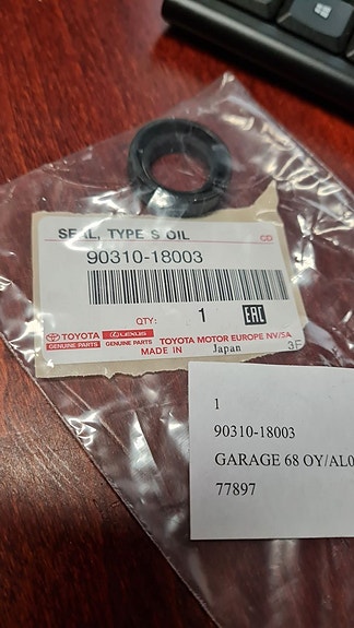 Toyota vaihteiston stef 90311-34054 & 90310-18003