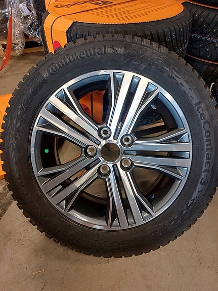 Renault Megane 16"+ 205/55R16 Conti ice3