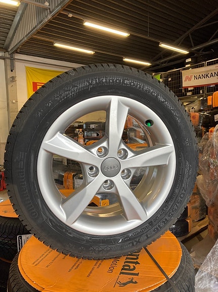 4kpl 205/55R16 Continental kitkat + 16 5x112 alut