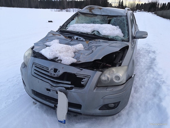 Toyota Avensis 1.8VVT-i Farm.