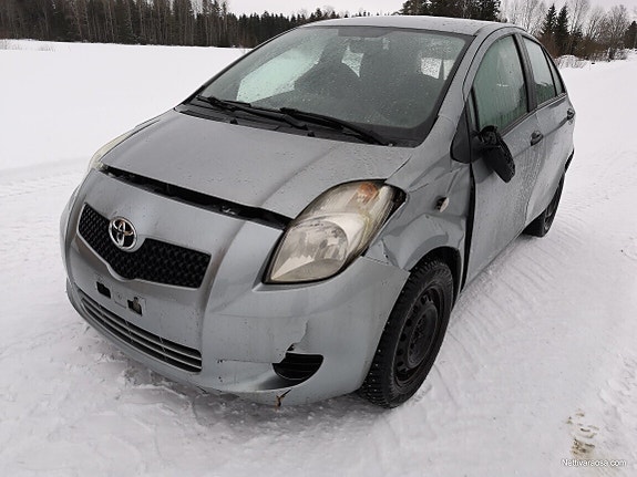 Toyota Yaris 1.3 VVT-i 5ov. -06