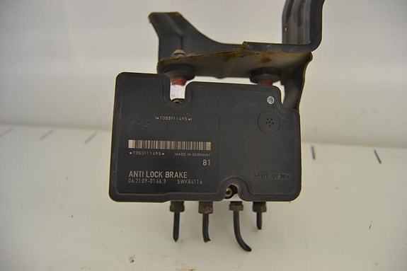 Suzuki Ignis -03 abs pumppu