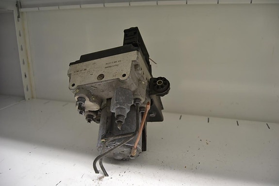 Abs pumppu Bmw 523 -96