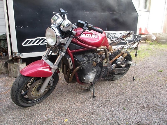 Suzuki GSF 1200 1995 osia