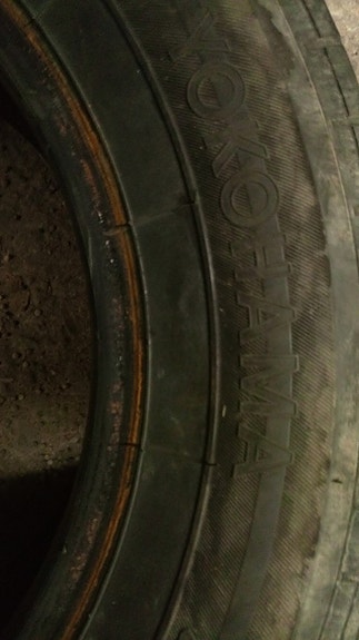 2x 195/70R15 C Yokohama kesärenkaat