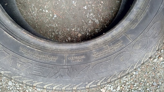 2x 195/60R14 Goodyear Eagle kesärenkaat