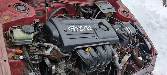 Toyota corolla 1,4 vm 2000 vesiletkuja alk 5 euroa