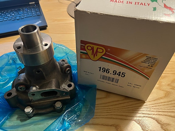 Fiat 580, 680, 780 vesipumppu