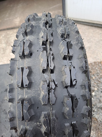 Innova mönkijän pyörä 23x7-10
