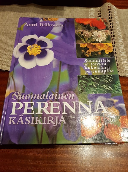 Suomalainen perennakäsikirja.  Antti Riikonen