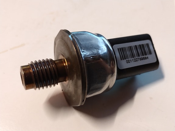Uusi käyttämätön Ford paineanturi 00112278884