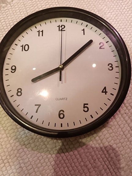 Ikea seinäkello