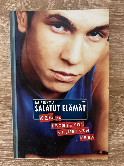 Salatut elämät kirja: Ken ja isosiskon viimeinen kesä