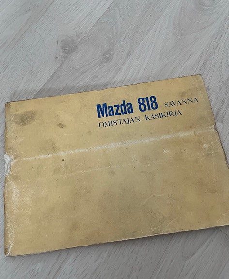 Mazda 818 savanna omistajan käsikirja