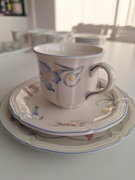 Kukkakuvioinen Villeroy & Boch kahviastiasto 6 hengelle